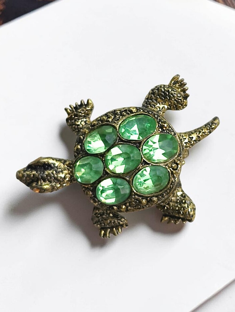 🐢 Vintage Green Uranium Glass Turtle Pin - Picture 2 of 6